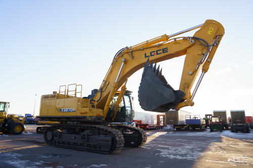 Экскаватор гусеничный LGCE E6870H Экскаватор гусеничный LGCE E6870H