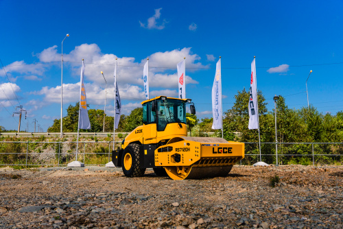 Каток грунтовый LGCE RS7120H (полный привод) Каток грунтовый LGCE RS7120H (полный привод)