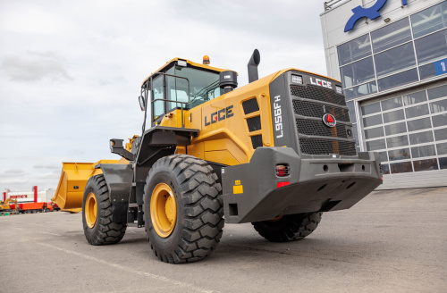 Погрузчик фронтальный LGCE L956FH (ковш 3,2 м стандартный) Погрузчик фронтальный LGCE L956FH (ковш 3,2 м стандартный)