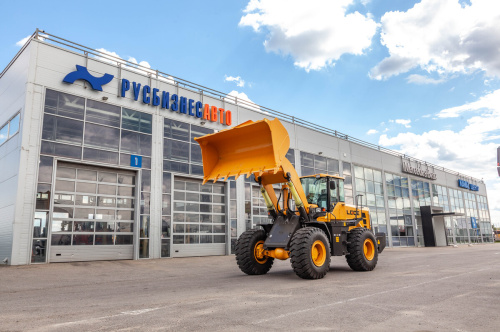 Погрузчик фронтальный LGCE L956F (ковш 3,0 м стандартный, доп. линия) Погрузчик фронтальный LGCE L956F (ковш 3,0 м стандартный, доп. линия)