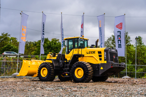 Погрузчик фронтальный LGCE L975F (ковш 4,5 м стандартный, ROPS&FOPS) Погрузчик фронтальный LGCE L975F (ковш 4,5 м стандартный, ROPS&FOPS)