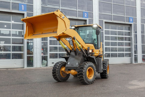 Погрузчик фронтальный LGCE L918H (ковш 0,9 м челюстной, доп. линия) Погрузчик фронтальный LGCE L918H (ковш 0,9 м челюстной, доп. линия)