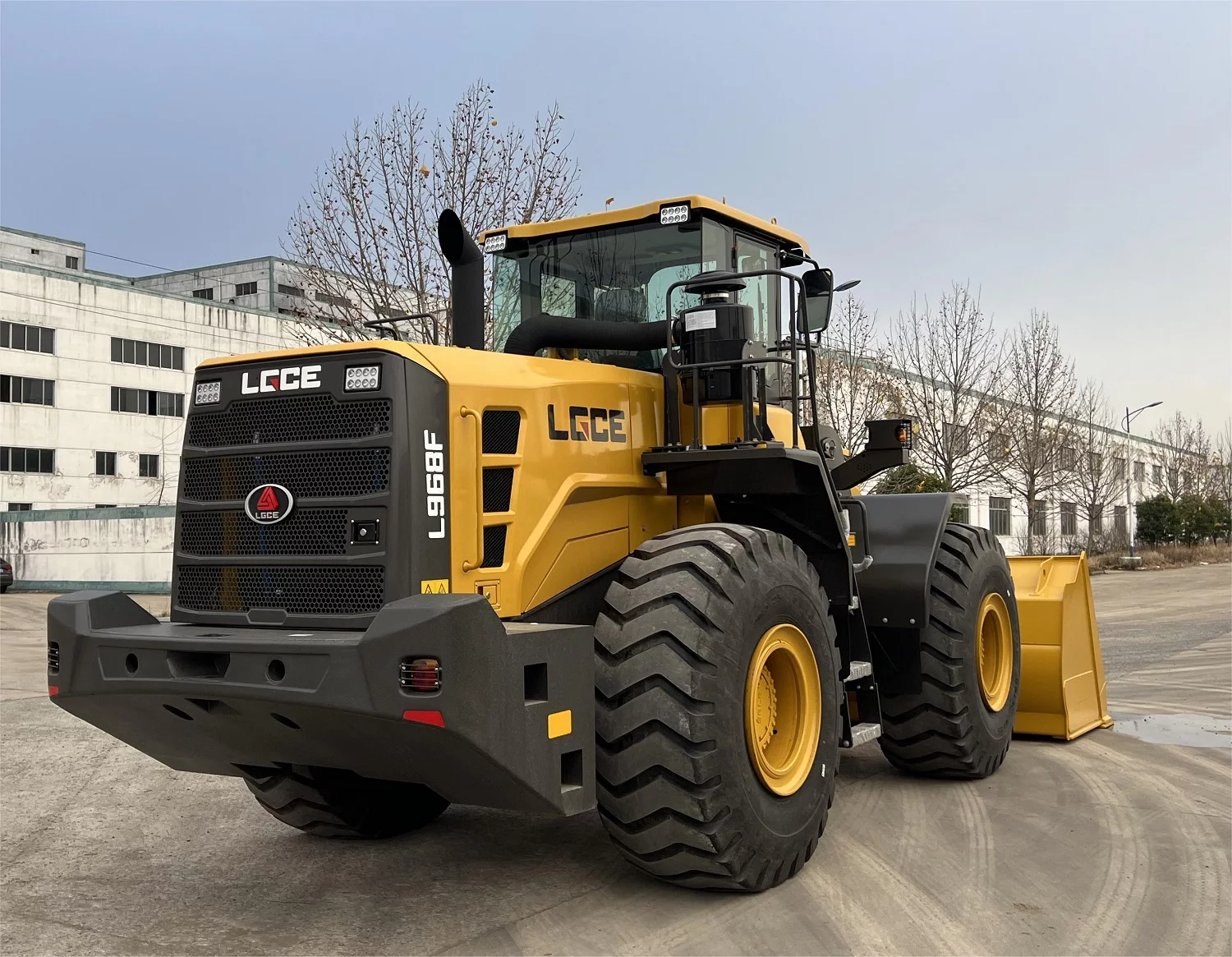 Погрузчик фронтальный LGCE L968F (ковш 5,0 м для легких материалов)